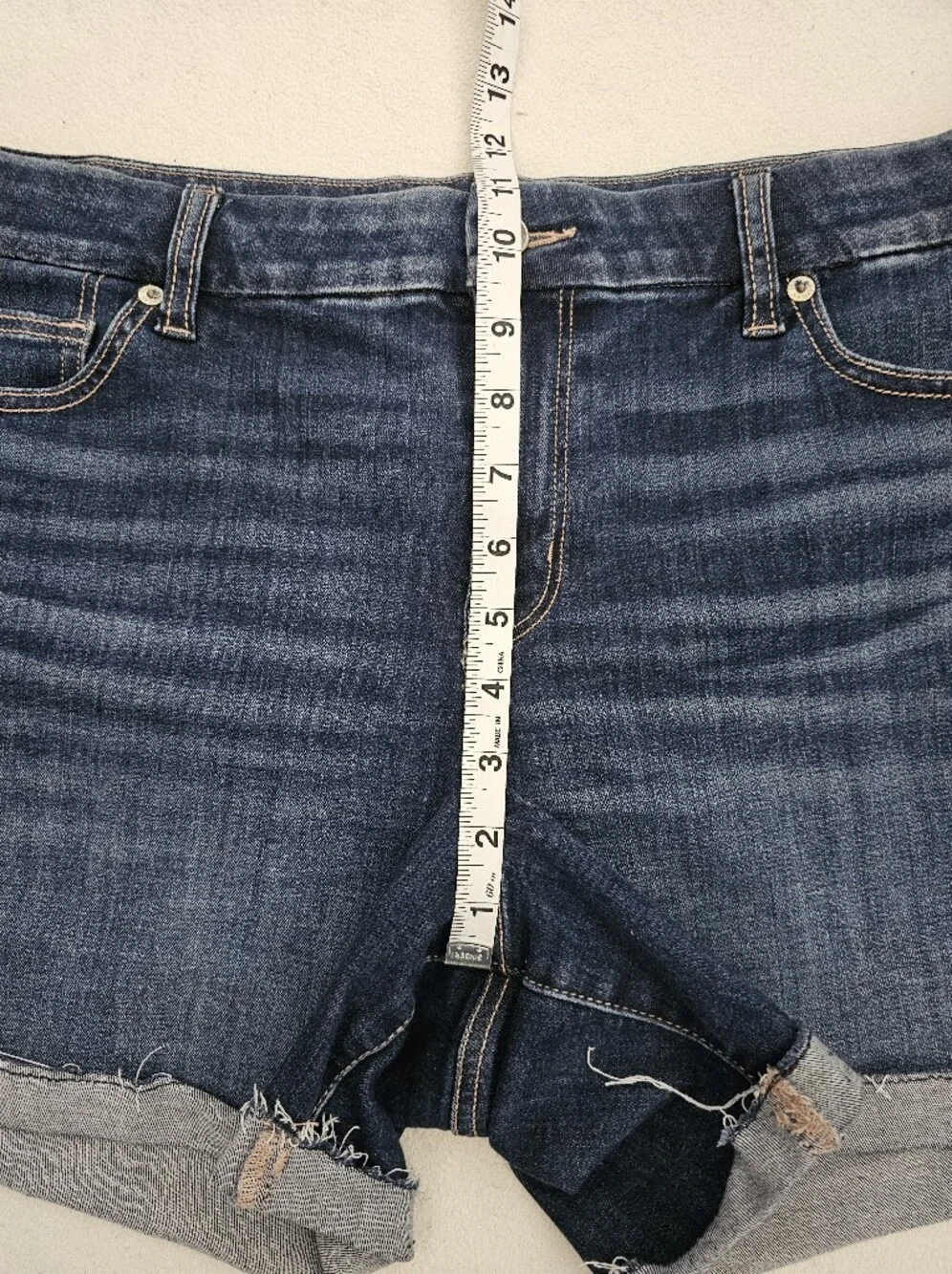 NEW!  AMERICAN EAGLE Wms Cutoff Shorts High-Rise STRETCH Curvi-Midi SZ 16. - Picture 7 of 14